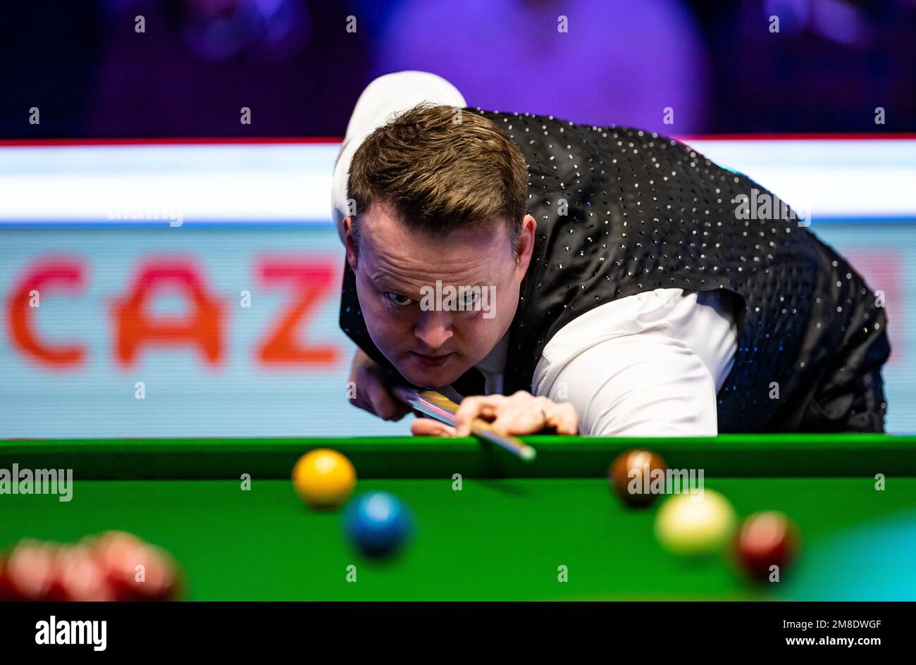 Shaun Murphy in action during day six of the Cazoo Masters at Alexandra