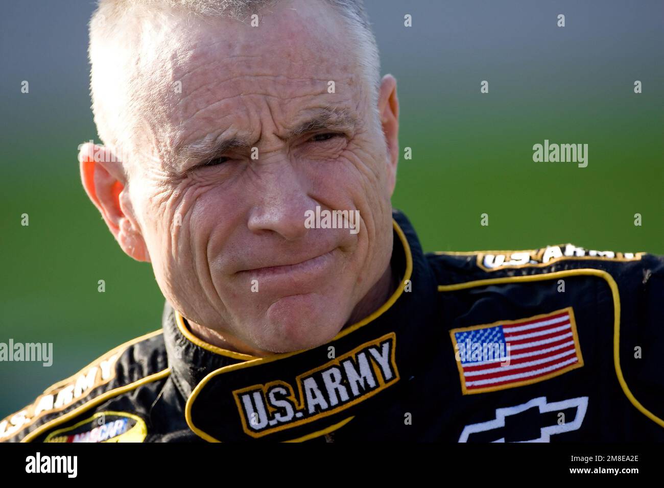 Fort Worth, TX, USA. 2nd Nov, 2007. November 02, 2007 - Fort Worth, TX, USA: Mark Martin waits to qualify at Texas Motor Speedway for the running of the NASCAR Nextel Cup Dickies 500 in Fort Worth, TX. (Credit Image: © Walter G. Arce Sr./ZUMA Press Wire) EDITORIAL USAGE ONLY! Not for Commercial USAGE! Stock Photo