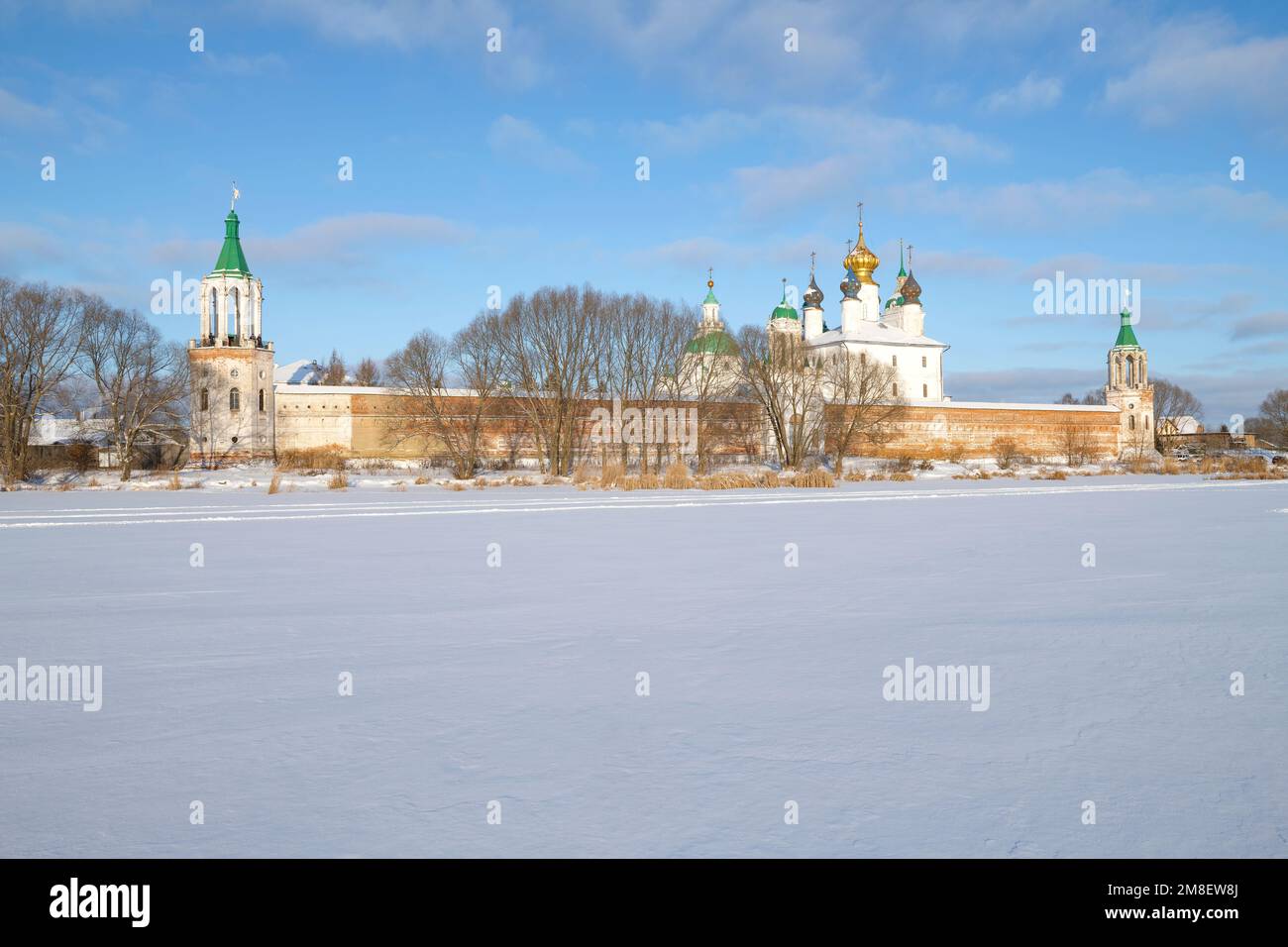 View of the ancient Spaso-Yakovlevsky Dmitriev Monastery on a sunny January day. Rostov, Golden Ring of Russia Stock Photo