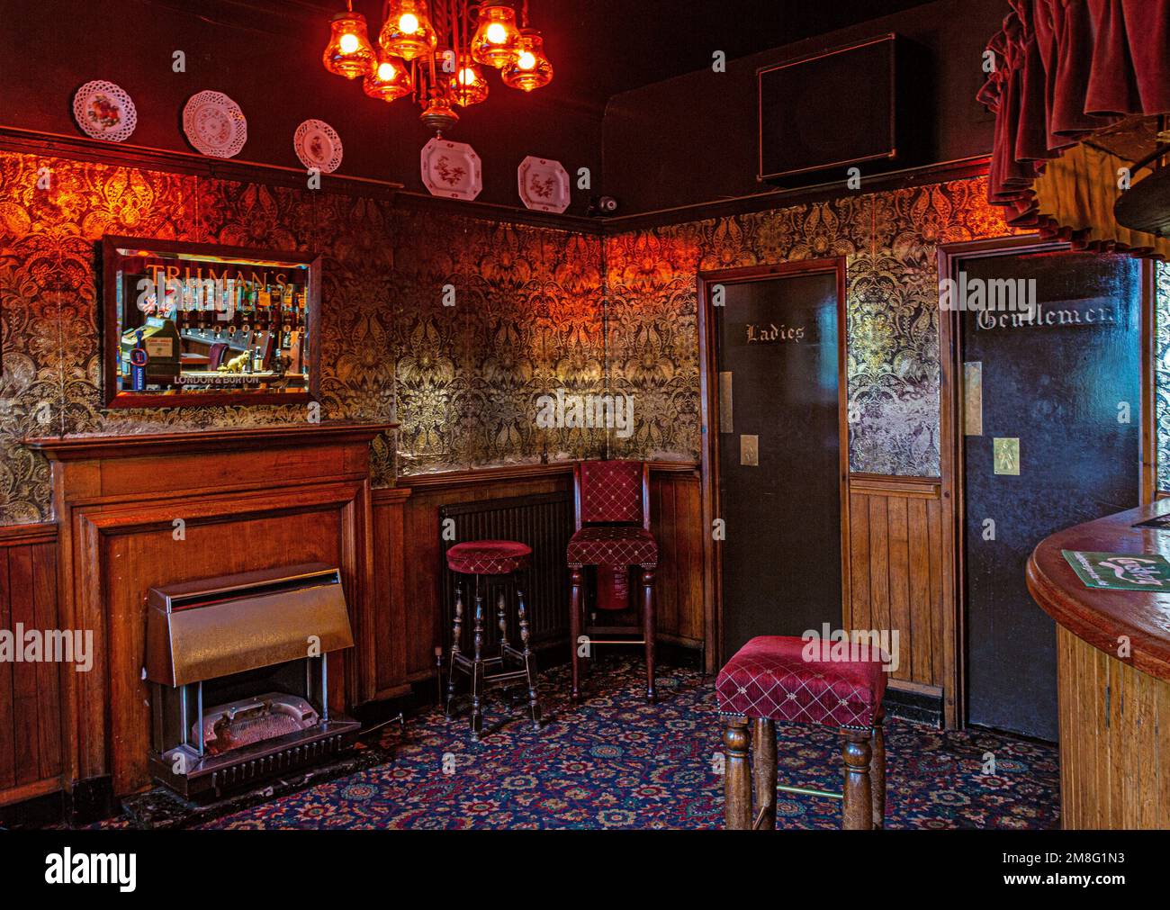 The Palm Tree pub interior of east end bozzer,Mile End, London, England