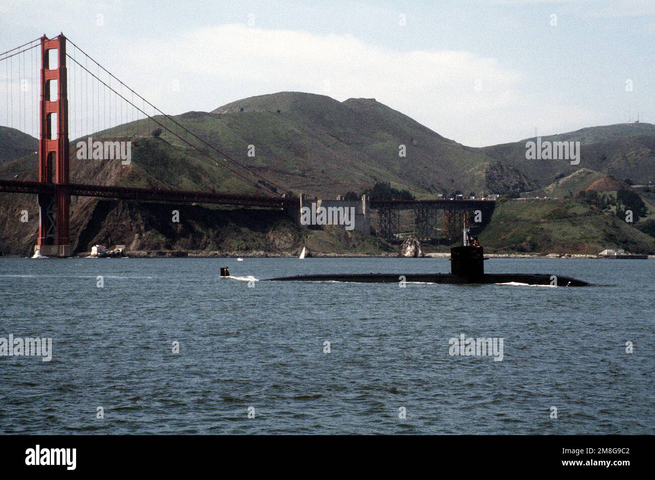 A starboard bow view of the nuclear-powered attack submarine USS