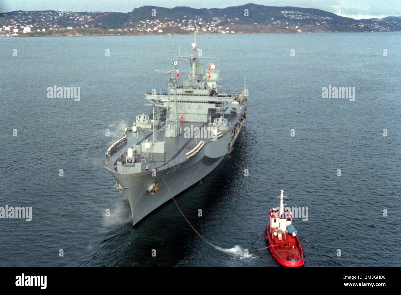 Amphibious command ship hi-res stock photography and images - Alamy