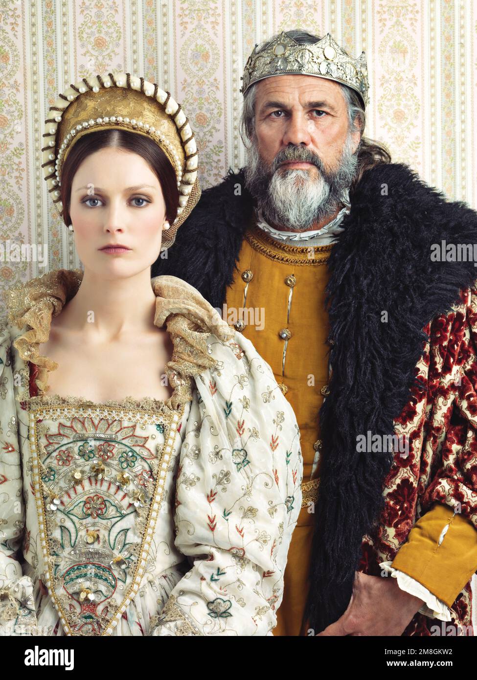 Medieval king and queen hi-res stock photography and images - Alamy