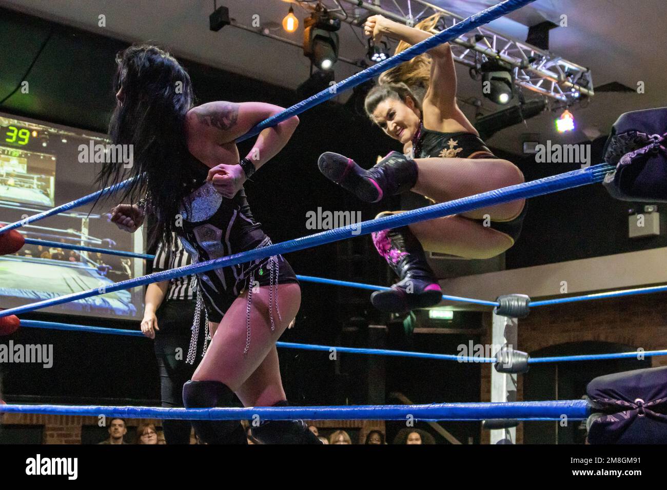 100th Pro Wrestling EVE, Nina Samuels vs Kasey Owens at 229. London, 01.07.2023 Stock Photo