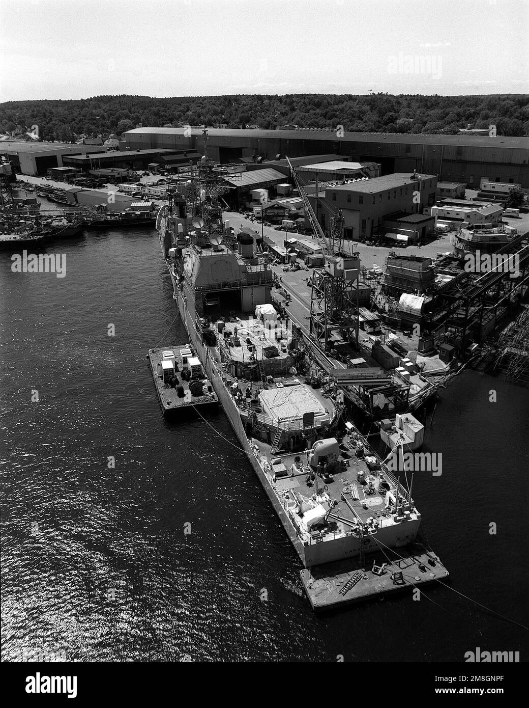 A port quarter view of the guided missile cruiser LAKE ERIE(CG70). The