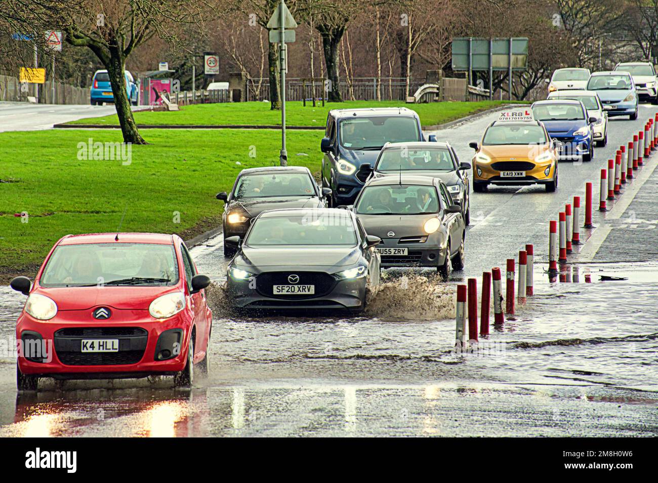 Glasgow, Scotland, UK 14th January, 2023. UK Weather Wet and windy saw flooding on the A82,in