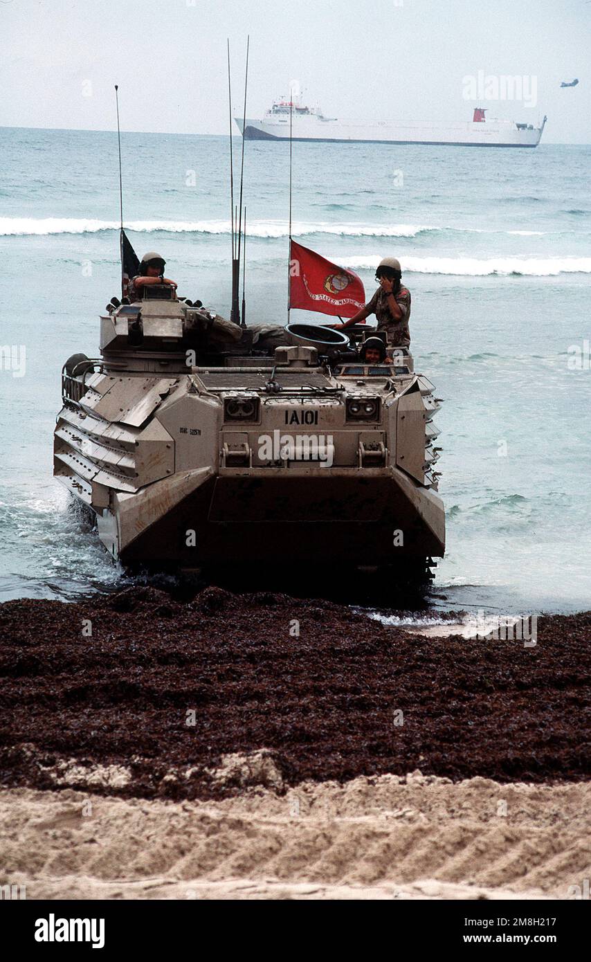 A 15th Marine Expeditionary Unit (MEU) AAV-7A1 amphibious assault vehicle comes ashore during the multinational relief effort Operation Restore Hope. Subject Operation/Series: RESTORE HOPE Base: Mogadishu Country: Somalia (SOM) Stock Photo