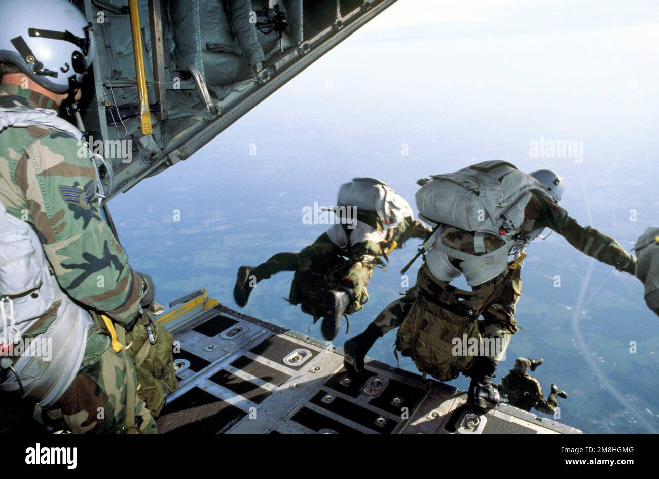 Drop zone safety team hi-res stock photography and images - Alamy