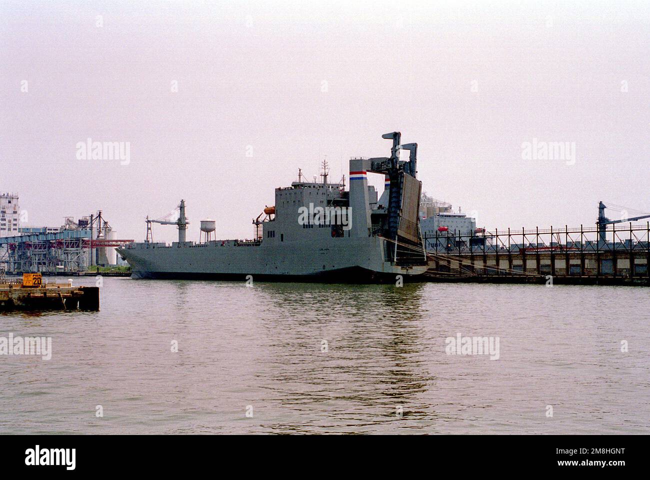 A port quarter view of the Military Sealift Command-chartered roll-on/roll-off cargo ship Cape Horn (T-AKR-5068) moored at the south end of Norfolk Naval Base. Base: Norfolk State: Virginia (VA) Country: United States Of America (USA) Stock Photo