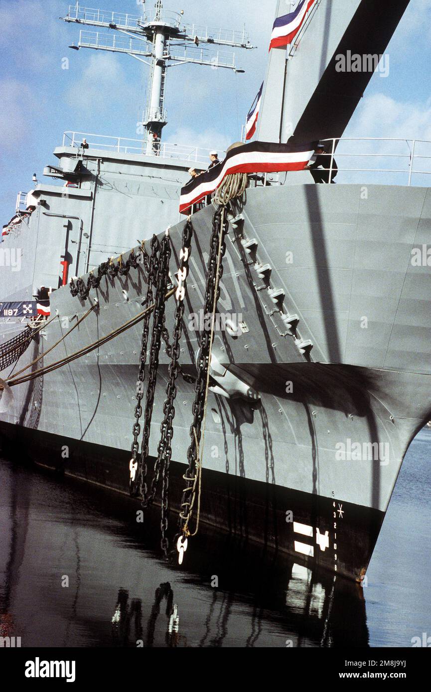 a-close-in-starboard-bow-view-of-the-tank-landing-ship-uss-tuscaloosa
