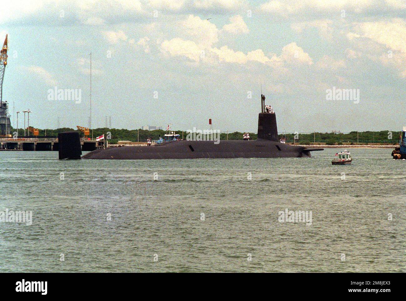 A port quarter view of the British nuclear-powered ballistic missile submarine HMS VANGUARD (SSBN-50) arriving in port. Base: Port Canaveral State: Florida (FL) Country: United States Of America (USA) Stock Photo