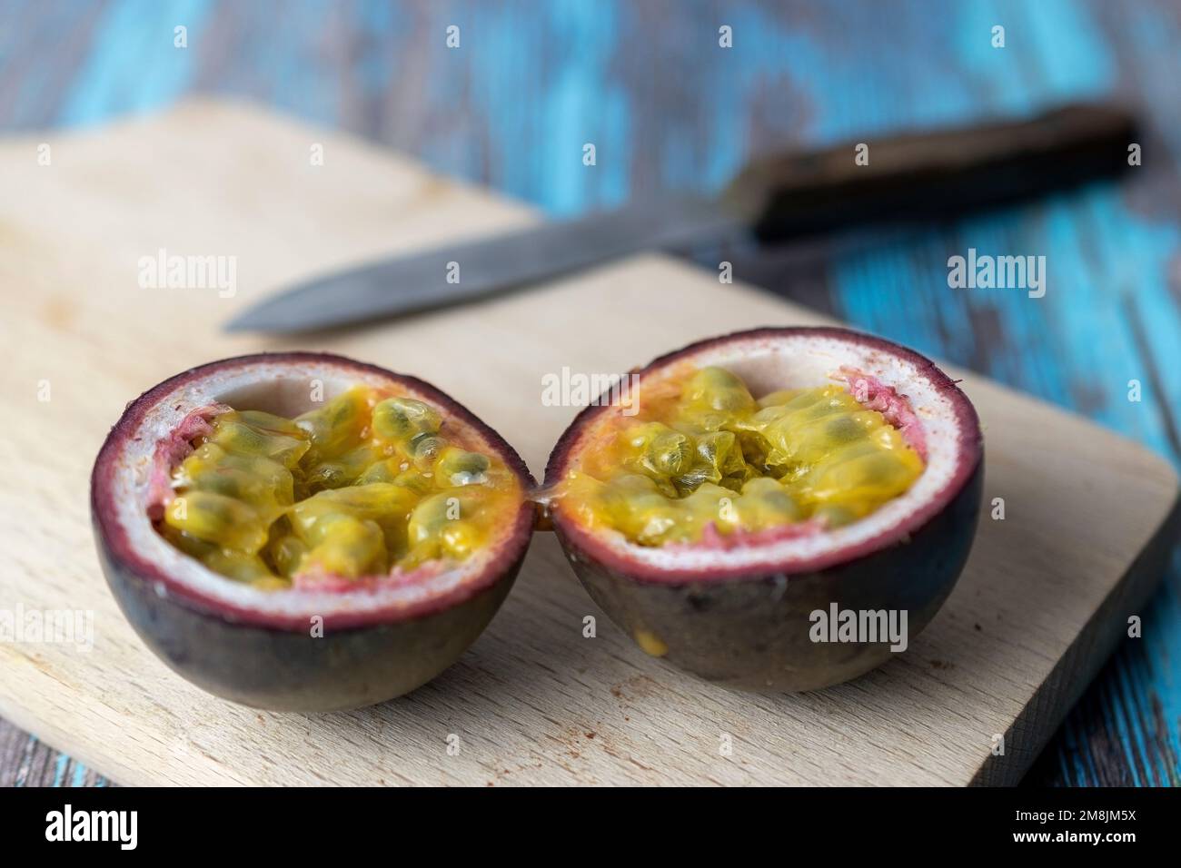 Whole passion fruits hi-res stock photography and images - Alamy