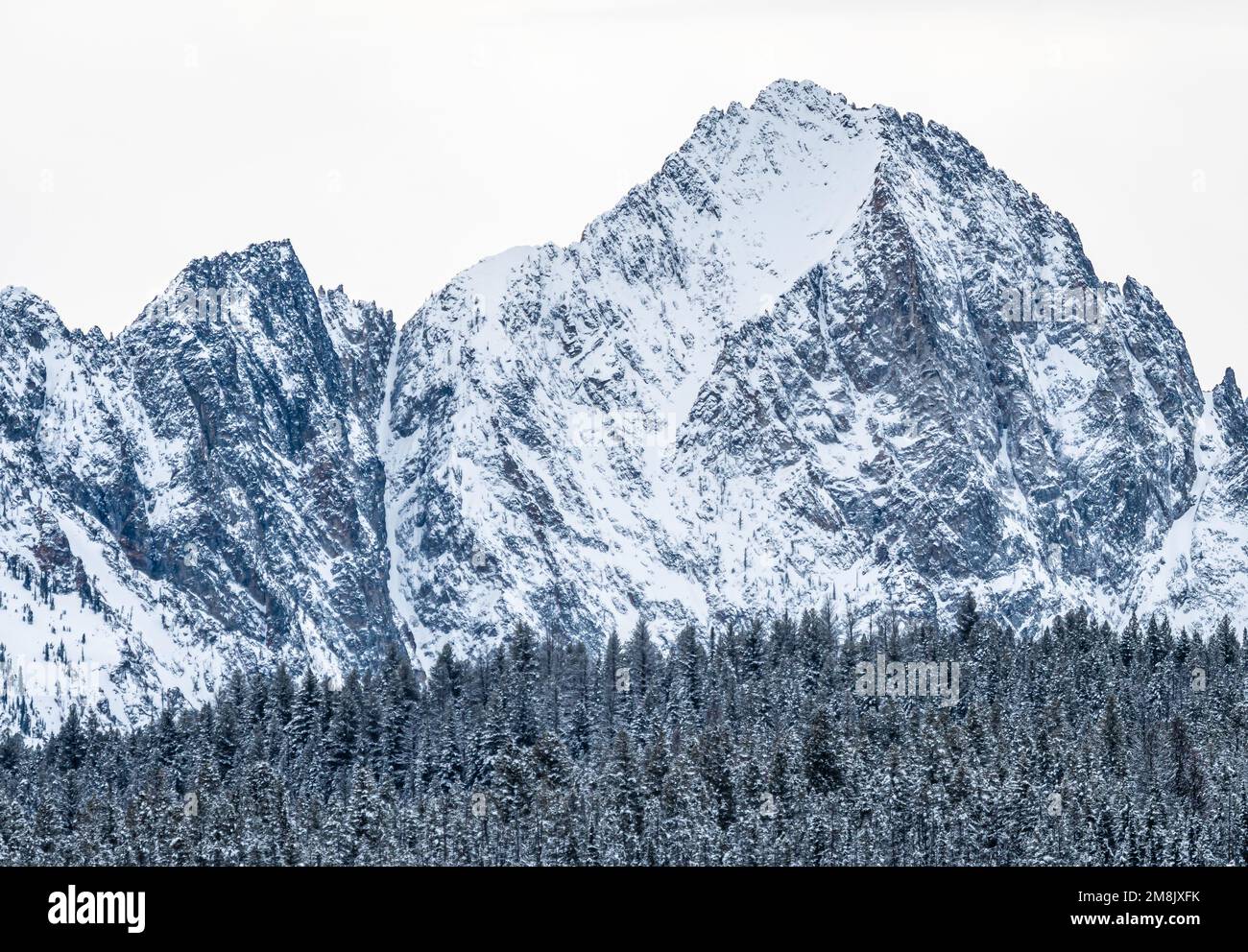 Sawtooth Mountain Range Stock Photo Alamy