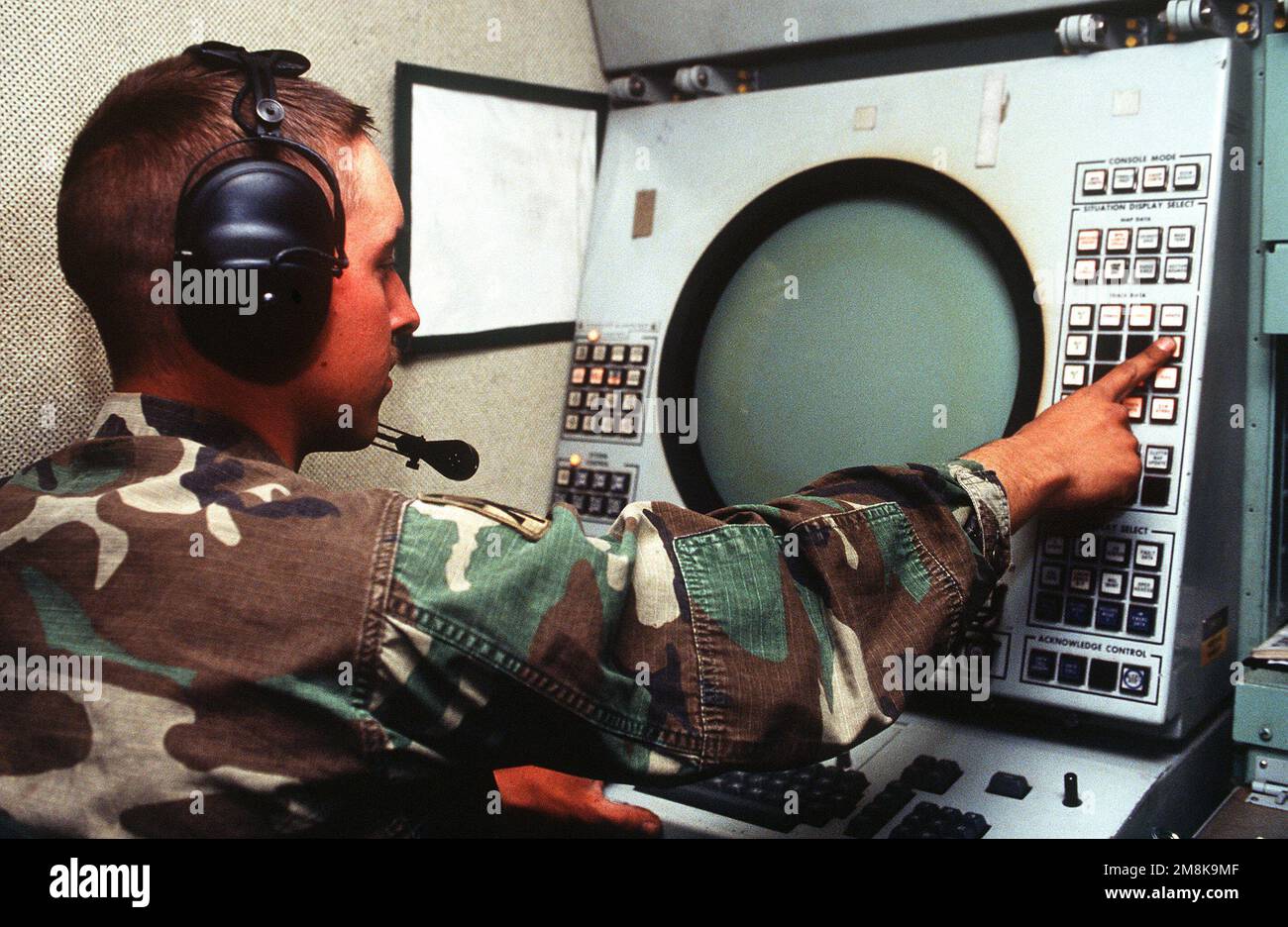 SPC. Tim Chervenka Tactical Control Assistant, D Battery 3rd Battalion, 43rd Air Defense Artillery, tests radar equipment in a Patriot Battery Fire Control Area. Subject Operation/Series: ROVING SANDS '95 Base: Fort Bliss State: Texas (TX) Country: United States Of America (USA) Stock Photo