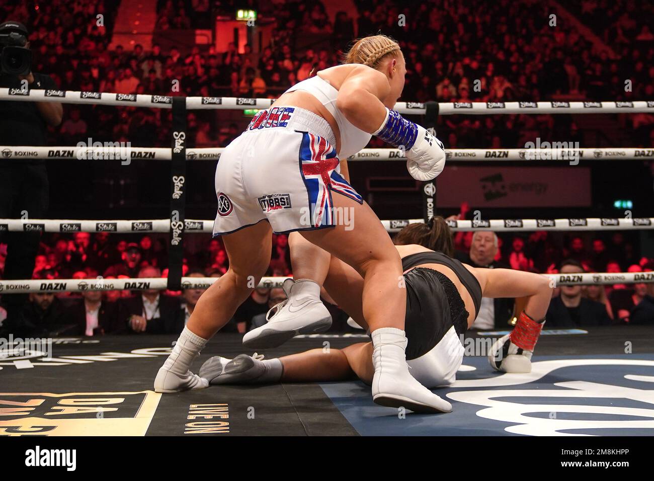 Elle Brooke (left) strikes Faith Ordway in the super-lightweight bout at  the OVO Arena Wembley, London. Picture date: Saturday January 14, 2023  Stock Photo - Alamy