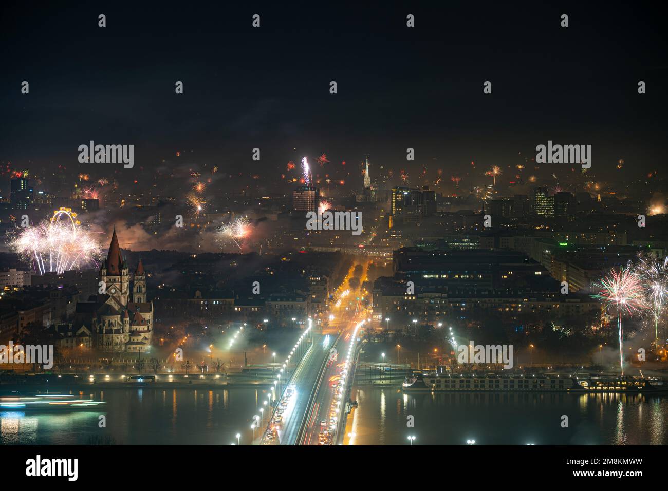 Fireworks at new years eve over Vienna Stock Photo Alamy
