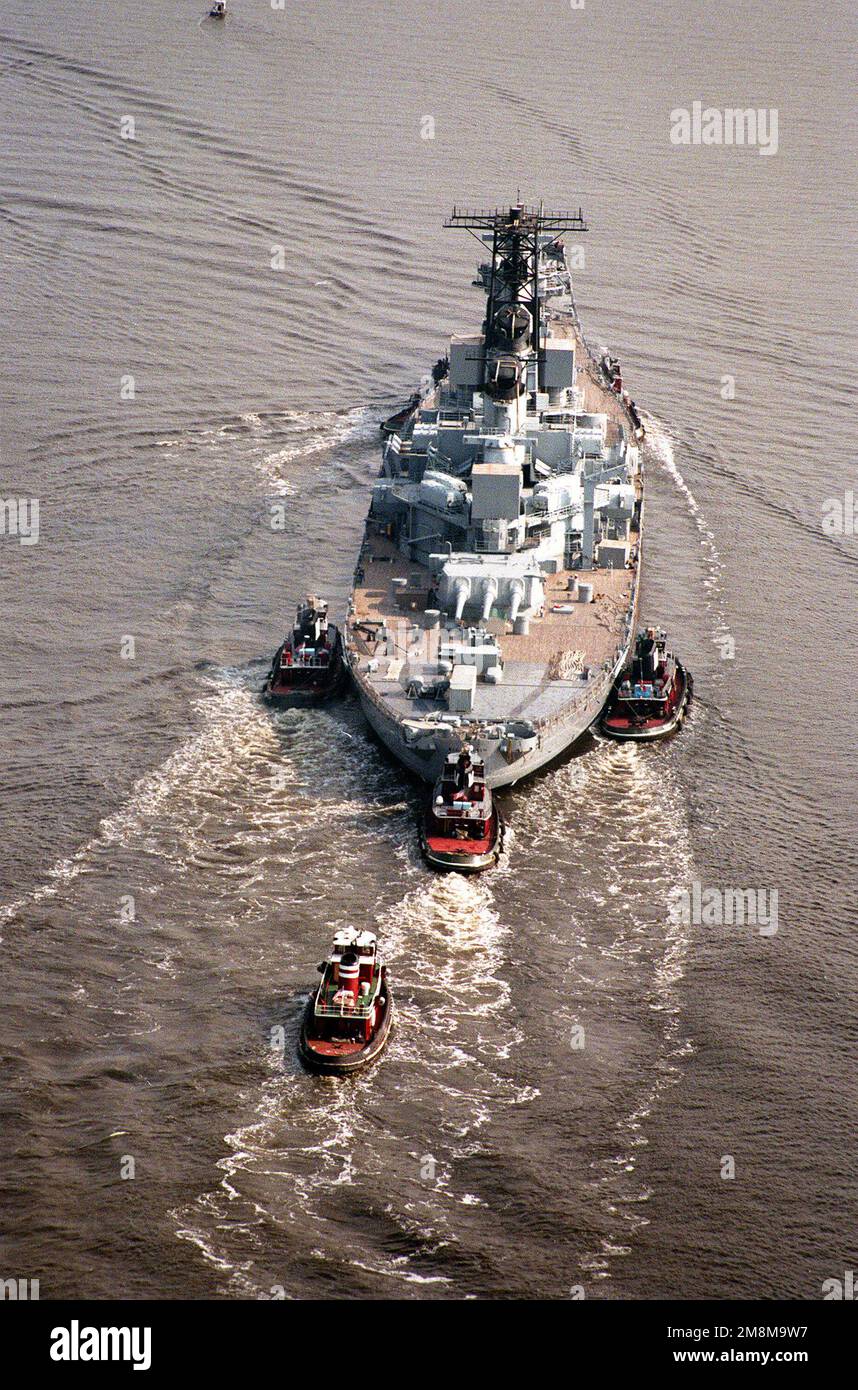Norfolk naval base aerial hi-res stock photography and images - Alamy
