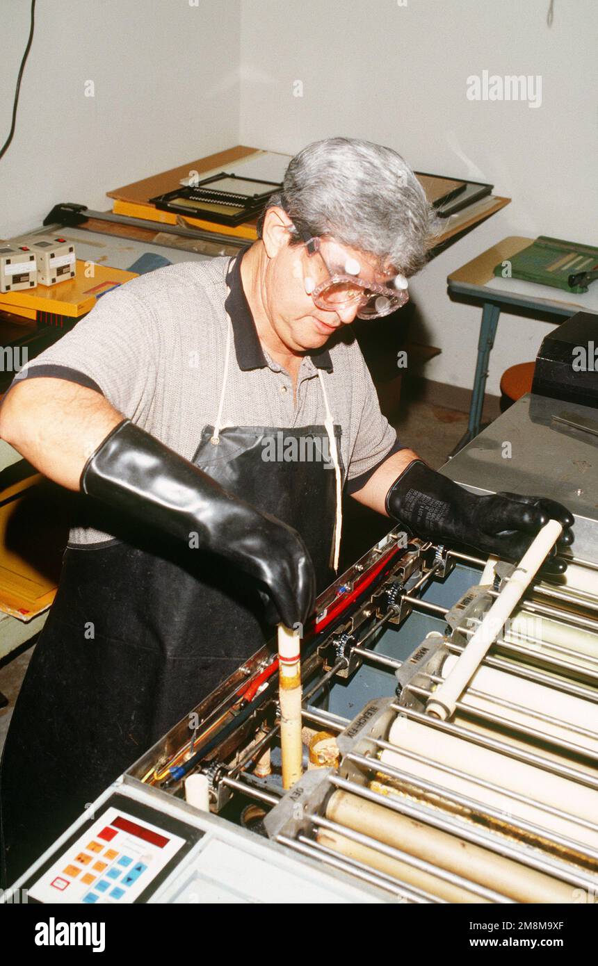 Method base hi-res stock photography and images - Alamy