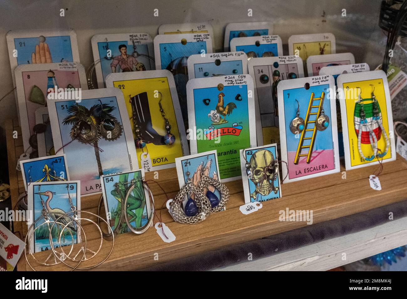 merchandise, collectibles, nostalgia, antiques for sale at "Antiques