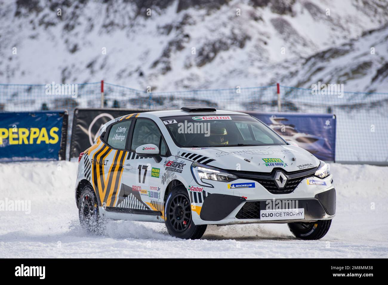 17A Jeremy SARHY (FR) BRUNET COMPETITION, action 17B Joaquin RODRIGO (ES) BRUNET COMPETITION, action during the 2023 Clio Ice Trophy 2023 - GSeries G1 on the Circuit Andorra - Pas de la Casa, on January 14, 2023 in Encamp, Andorra - Picture Damien Doumergue / DPPI Credit: DPPI Media/Alamy Live News Stock Photo