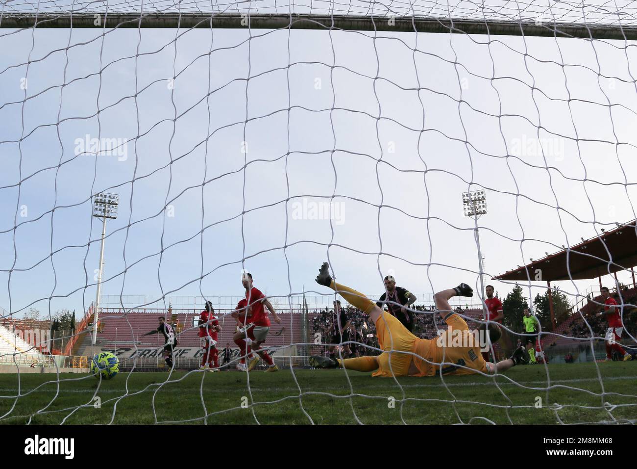 Palermo, Italy. 17th Mar, 2023. Nicola Valente (Palermo) and Fabio Ponsi  (Modena) during Palermo FC vs Modena FC, Italian soccer Serie B match in  Palermo, Italy, March 17 2023 Credit: Independent Photo