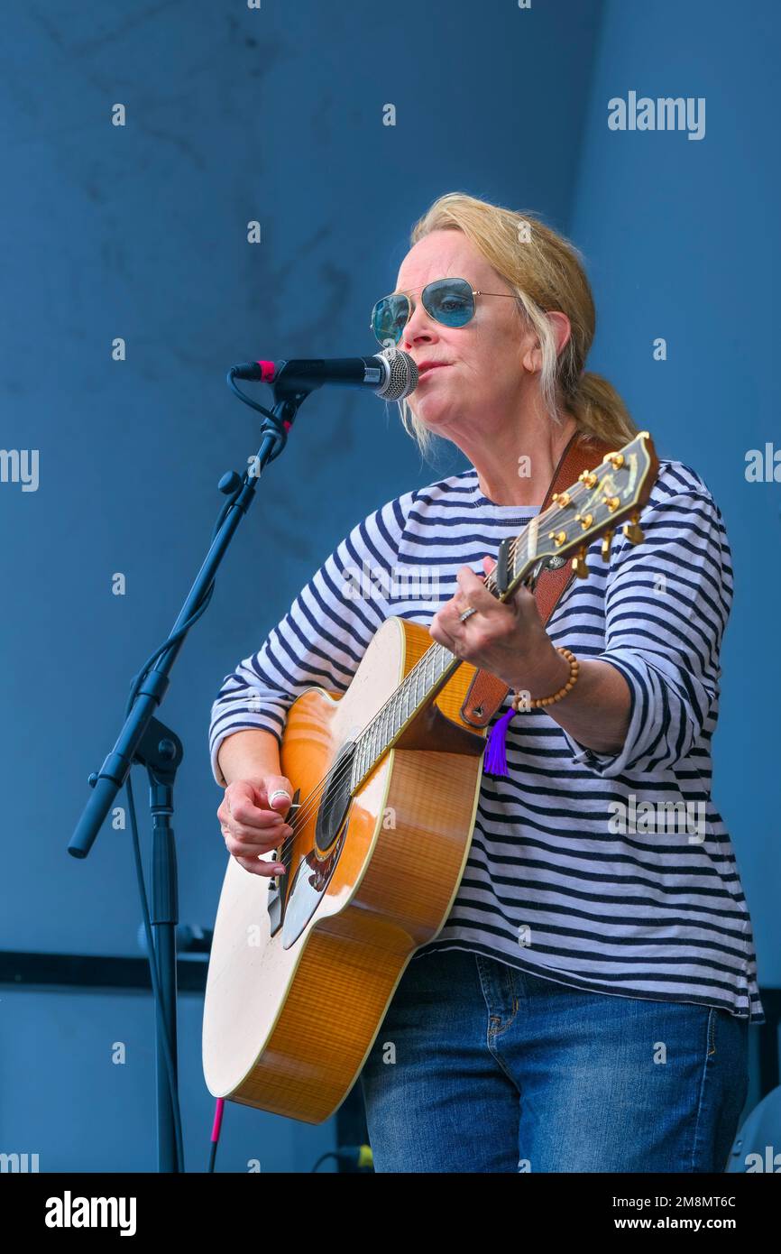 Mary Chapin Carpenter, Edmonton Folk Music Festival, Edmonton Alberta, Canada Stock Photo