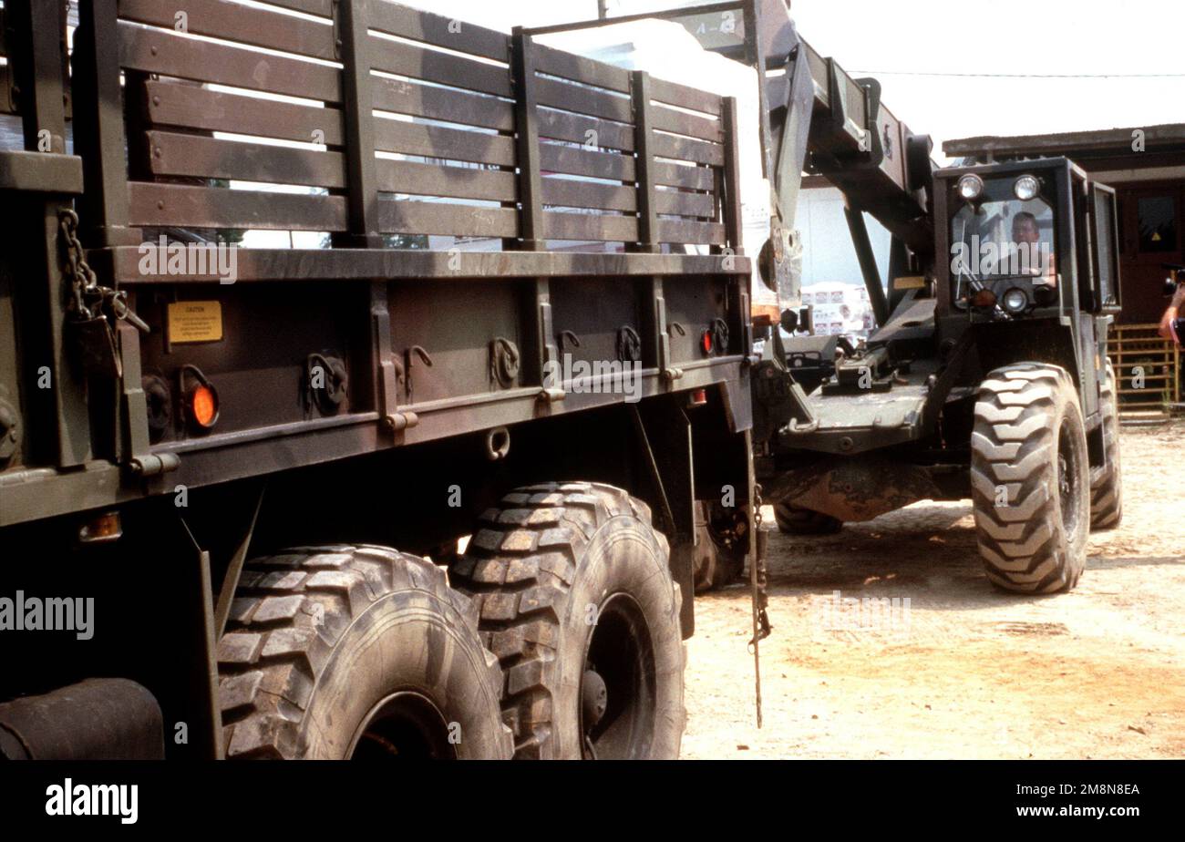 All terrain army lifter system hi-res stock photography and images - Alamy