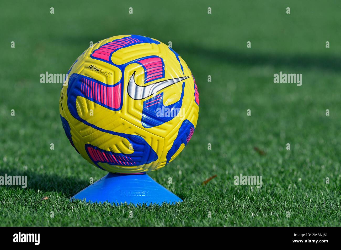 Florence, Italy. 14th Jan, 2023. Official Nike ball Women Serie A 2022/2023  during ACF Fiorentina vs AS Roma, Italian football Serie A Women match in  Florence, Italy, January 14 2023 Credit: Independent