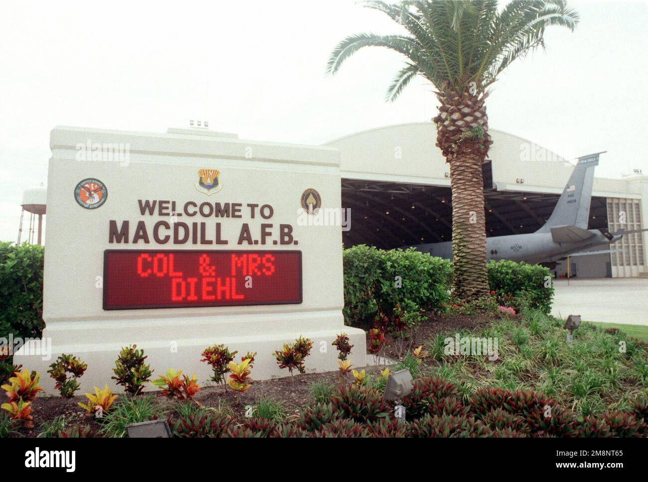 The sign outside Hangar 3, MacDill Air Force Base, Florida, welcomes the new 6th Air Refueling Wing's commander and his wife. Base: Macdill Air Force Base State: Florida (FL) Country: United States Of America (USA) Stock Photo