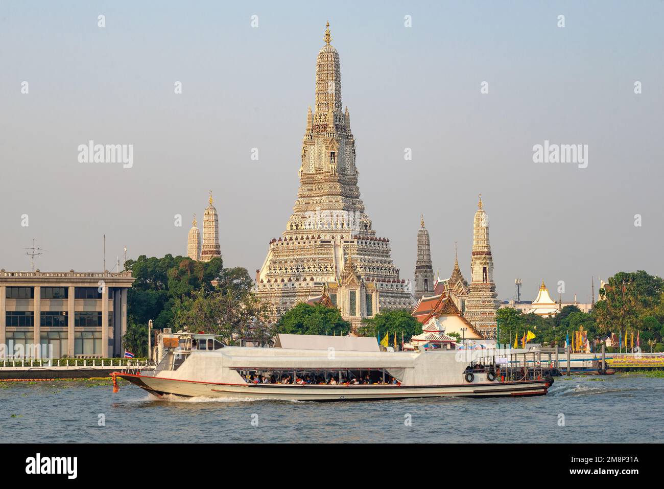 BANGKOK, THAILAND - DECEMBER 28, 2018: River bus at Wat Arun Temple. Chao Phraya River, Bangkok, Thailand Stock Photo