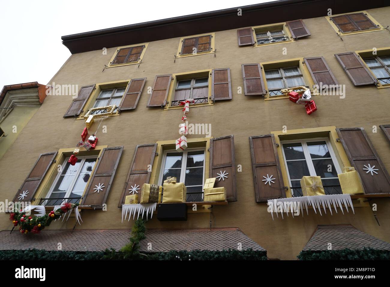 Low angle house christmas hi-res stock photography and images - Alamy