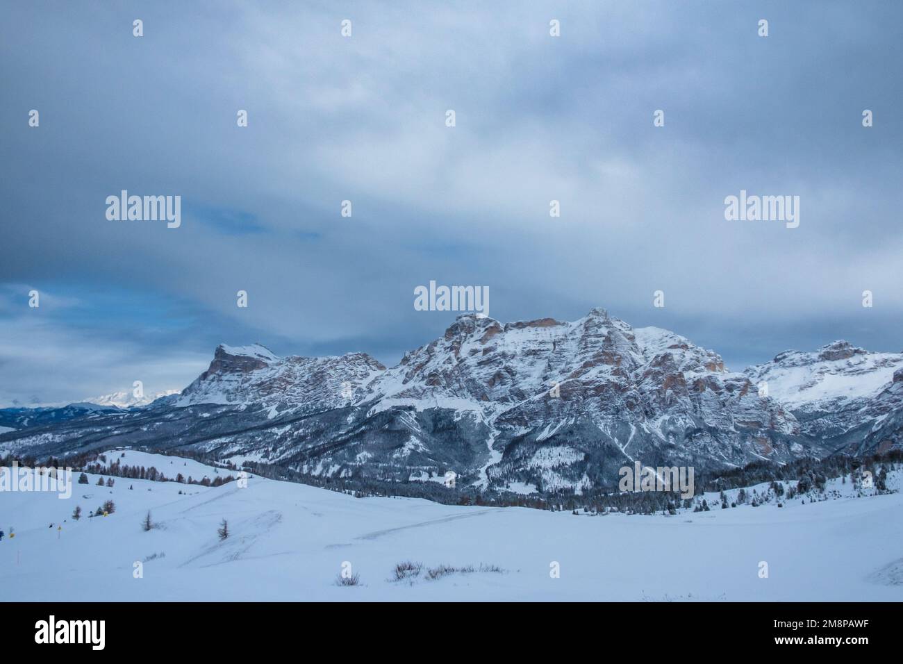 Clouds carrying snow in the italian alps Stock Photo - Alamy