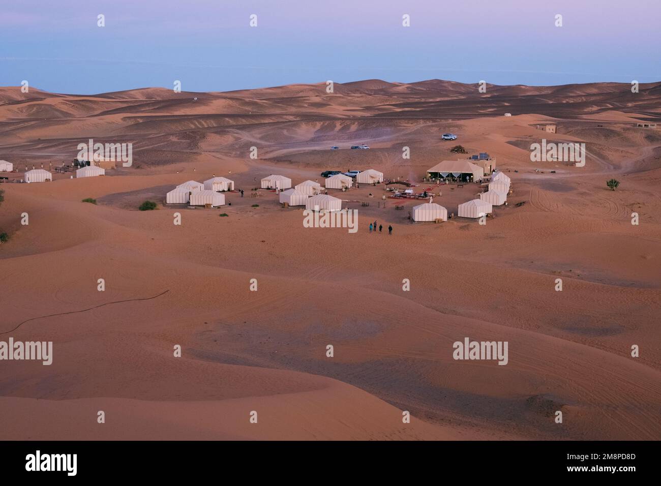 Beautiful sand dunes in the Sahara desert Stock Photo - Alamy
