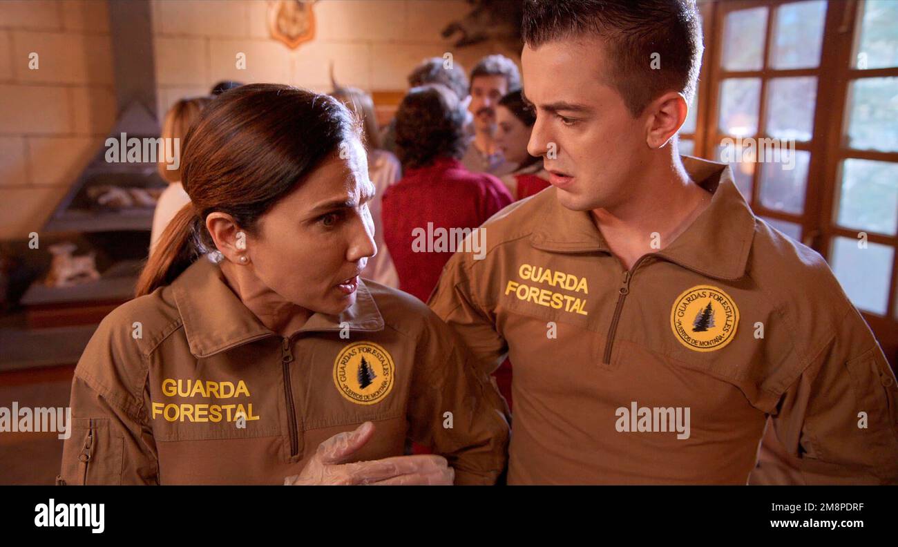 TONI ACOSTA and VICTOR PALMERO in TODOS LO HACEN (2022), directed by