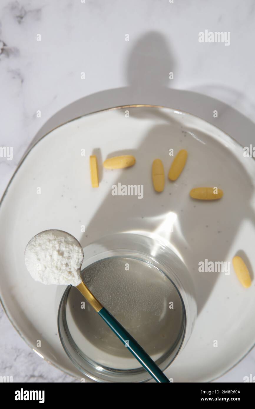 Different types of suplements collagen, vitamins, protein in pills