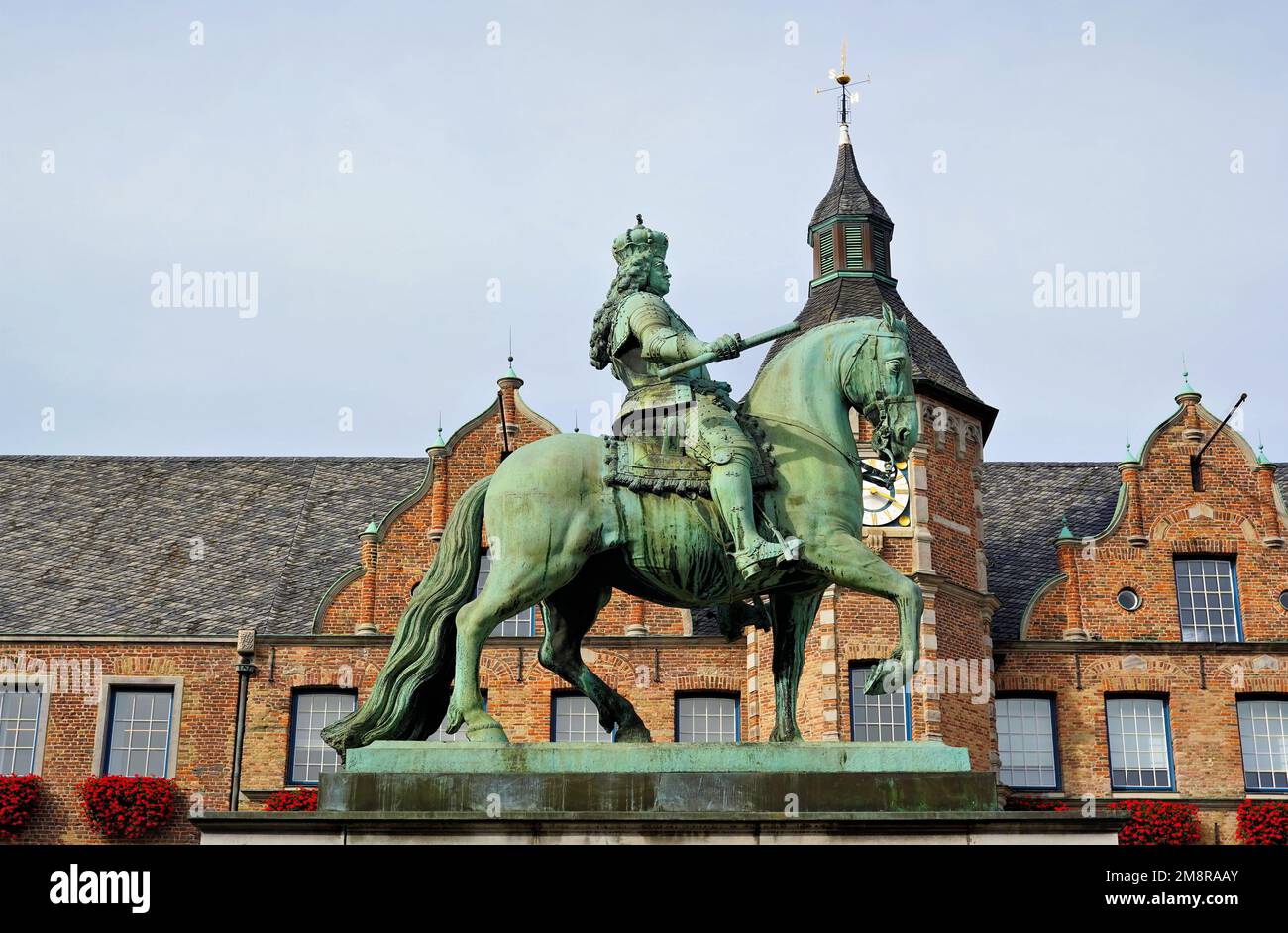 The baroque Equestrian statue of Jan Wellem (Johann Wilhelm II) by the sculptor Gabriel Grupello on the market square in Düsseldorf, unveiled in 1711. Stock Photo