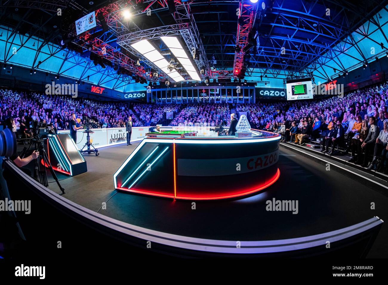 London, UK. 15th Jan, 2023. A general view of the Arena during Judd Trump v Mark Williams in the the Final of the Cazoo Master 2023 - The Final at Alexandra Palace on Sunday, January 15, 2023 in LONDON ENGLAND. Credit: Taka G Wu/Alamy Live News Stock Photo