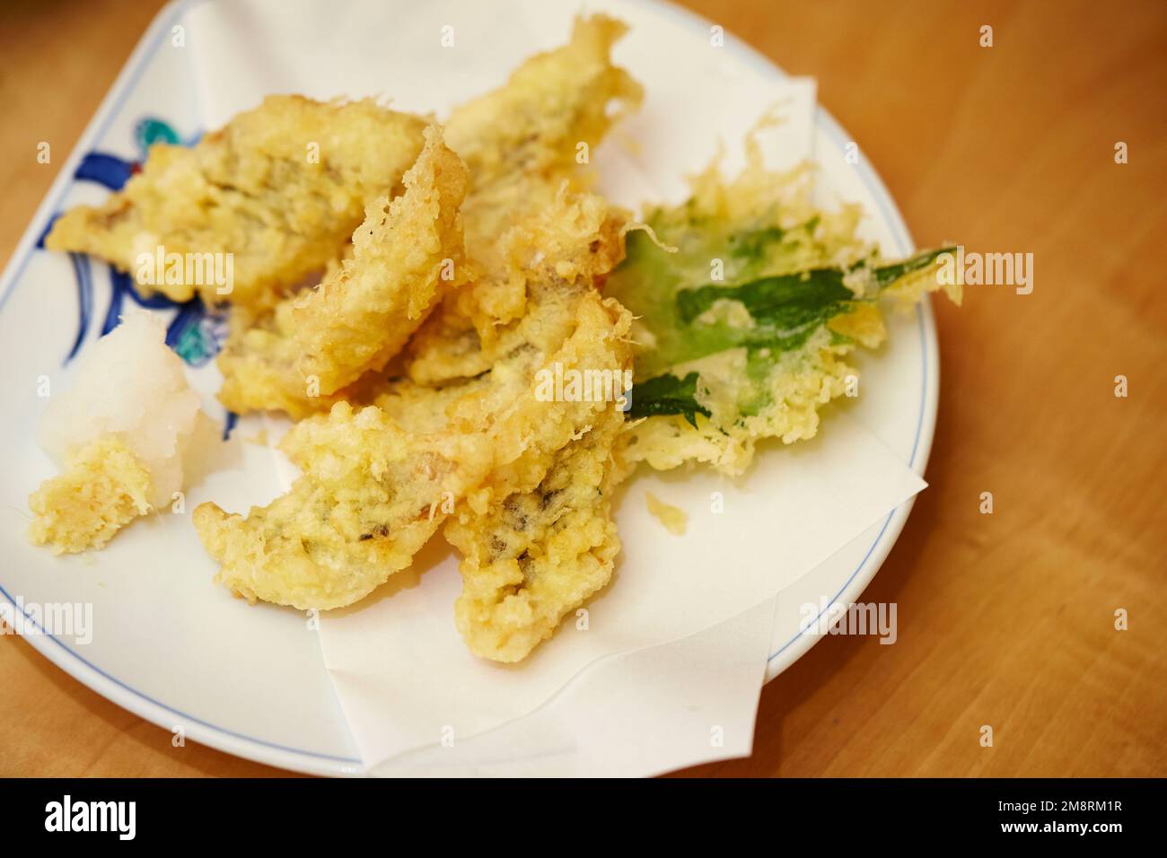 Tempura seafood and vegetable tempura Stock Photo - Alamy