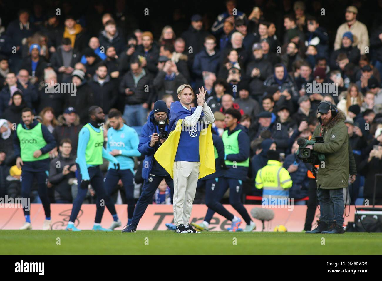 Mykhailo mudryk chelsea hi-res stock photography and images - Alamy