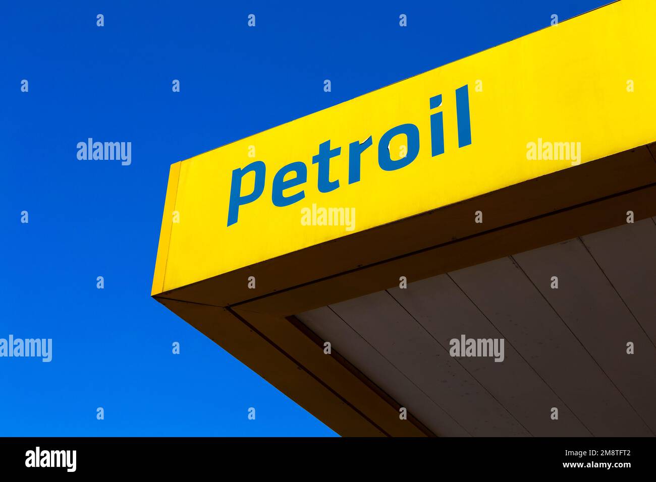 Logo of Petroil Sundial petrol station in Gibtaltar Stock Photo