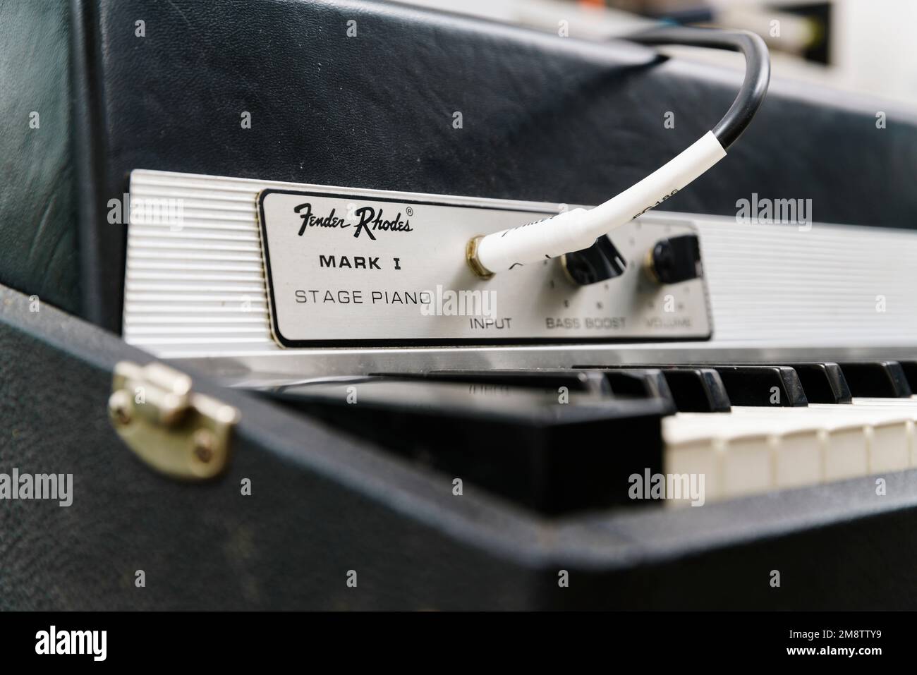 Fender 2024 rhodes guitar