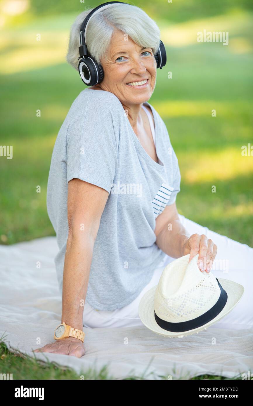 Older white woman candid hi-res stock photography and images - Alamy