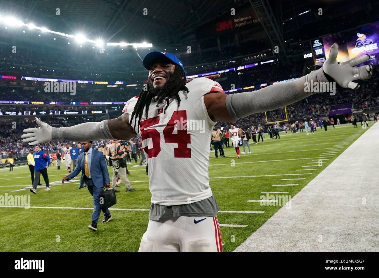 New York Giants' Jaylon Smith celebrates after an NFL wild card football game against the Minnesota Vikings Sunday, Jan. 15, 2023, in Minneapolis. The Giants won 31-24. (AP Photo/Abbie Parr) Stock Photo
