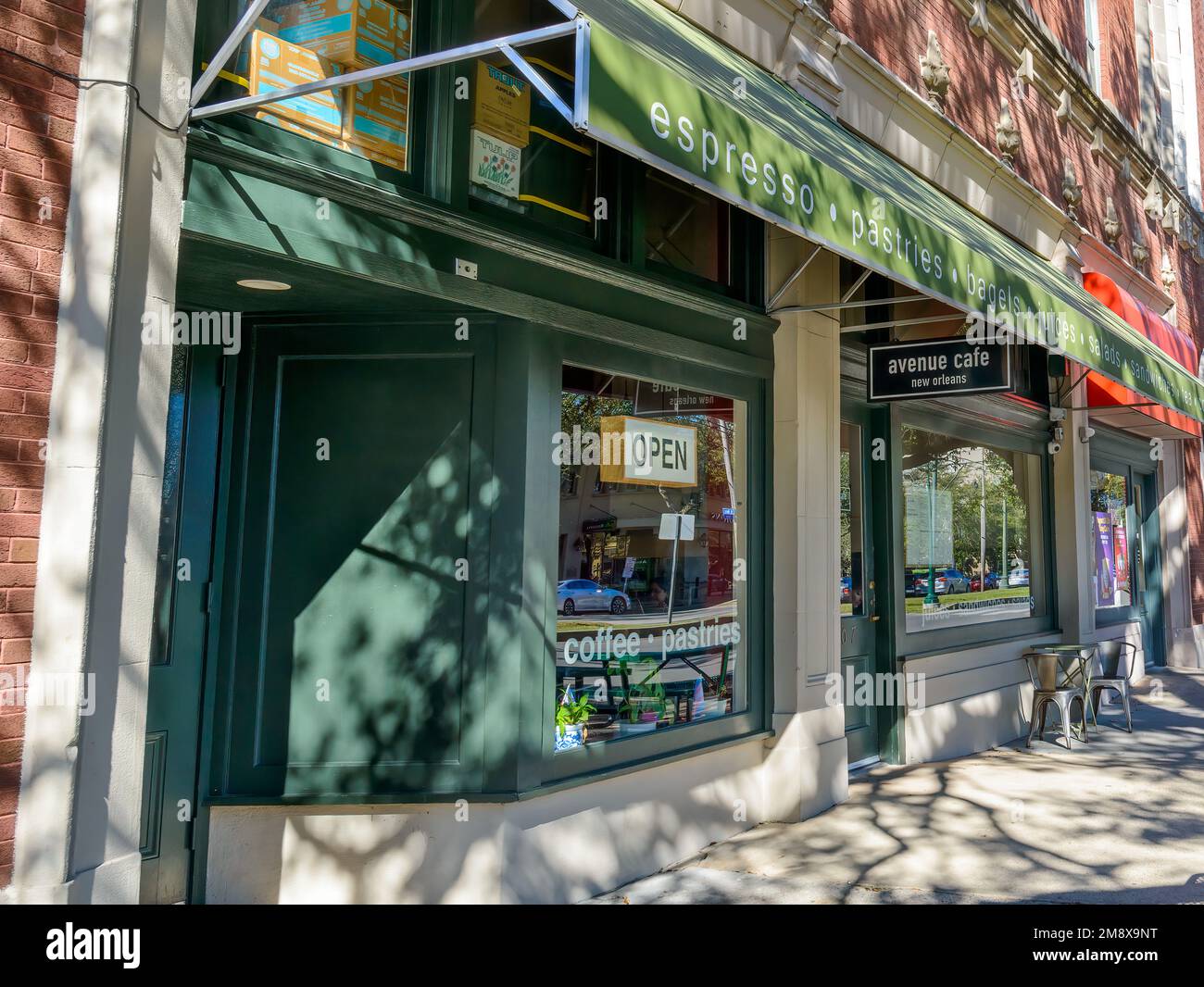 NEW ORLEANS, LA, USA - JANUARY 15, 2023: Front of the Avenue Cafe on St. Charles Avenue Stock Photo