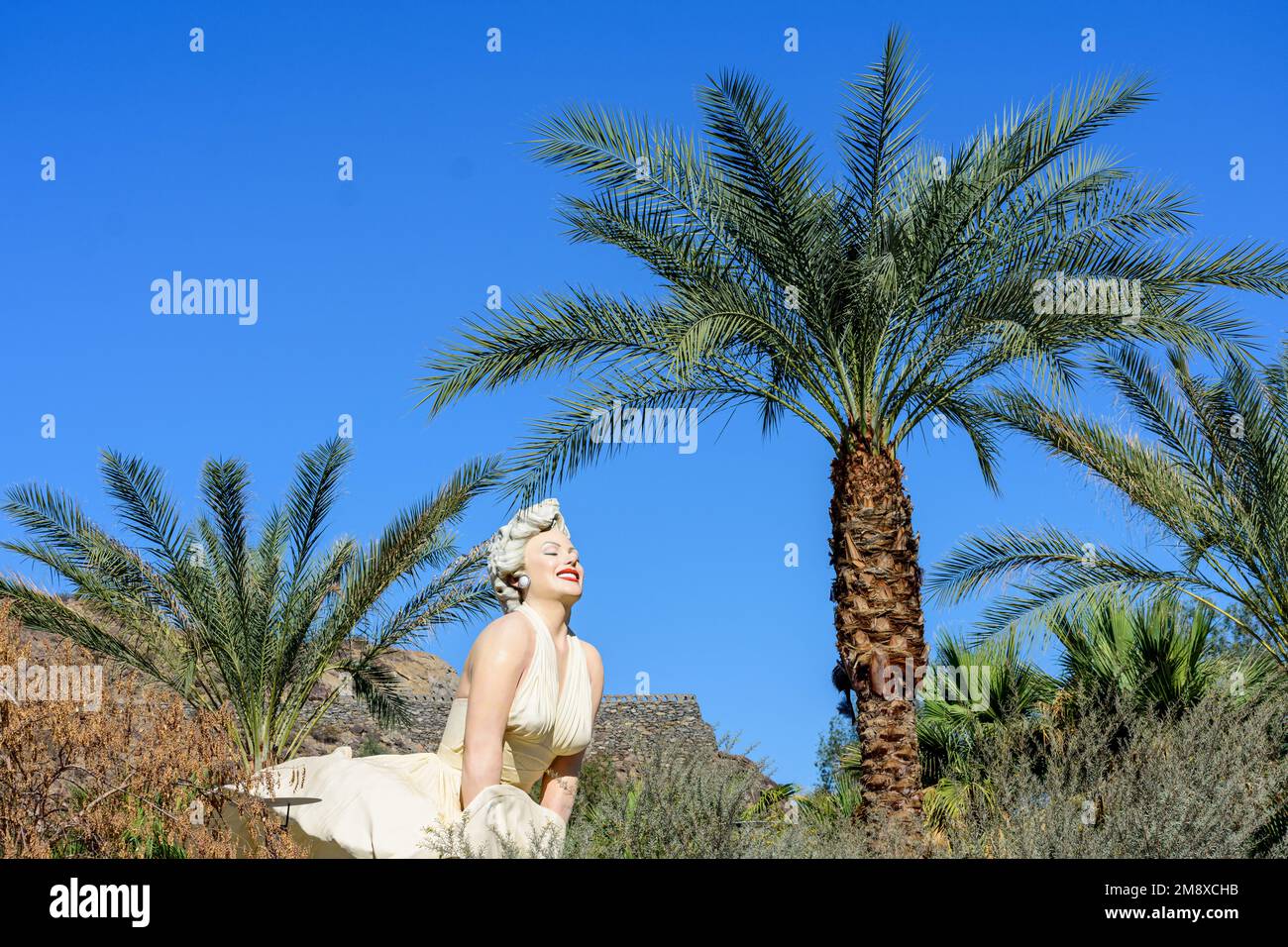 The Forever Marilyn a giant statue of Marilyn Monroe designed by Seward  Johnson in front of the Palm Springs Art Museum. - Palm Springs,  California, U Stock Photo - Alamy
