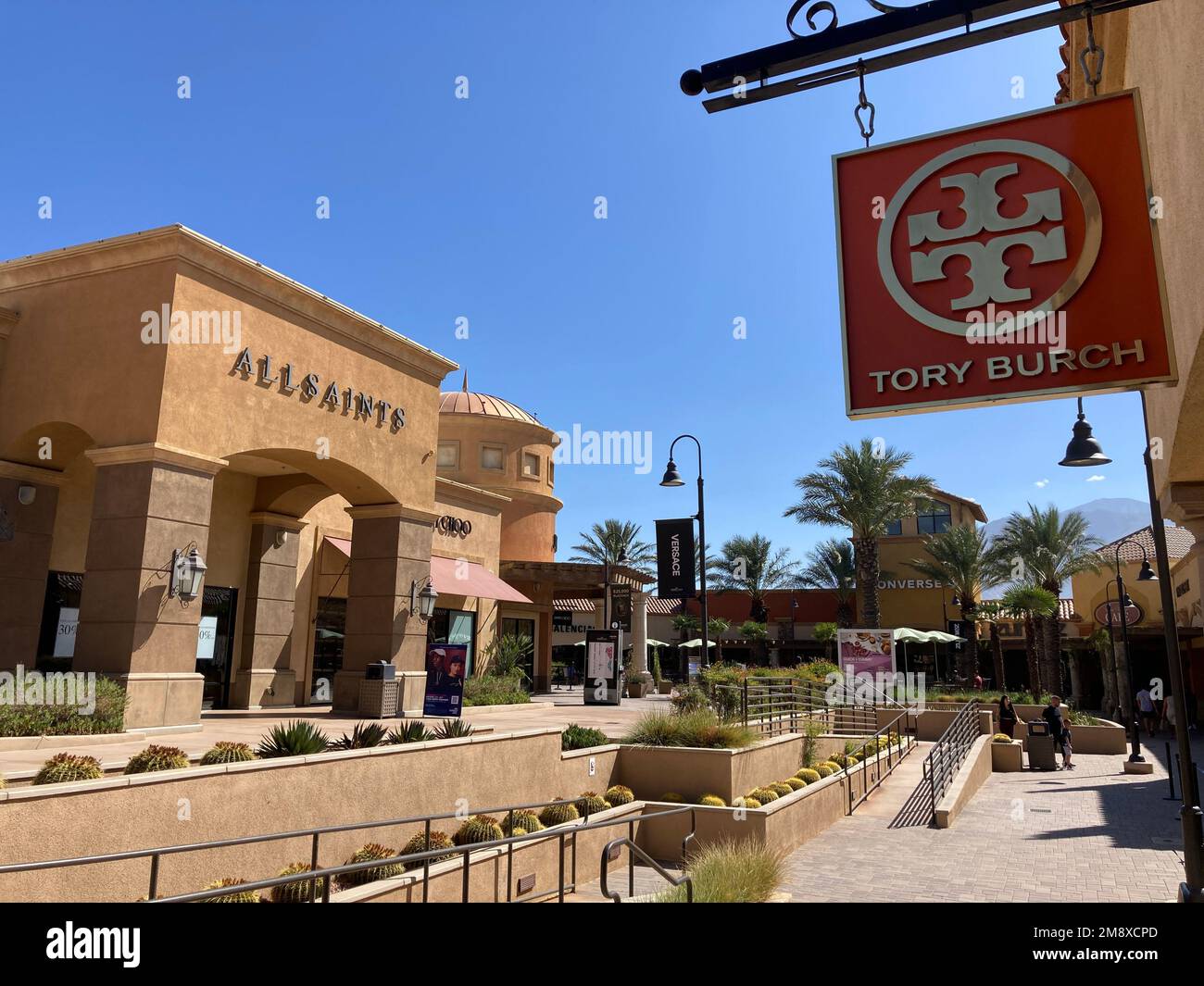 Exterior view of the outlet stores at Desert Hills Premium Outlets mall -  Cabazon, California, USA - 2022 Stock Photo - Alamy