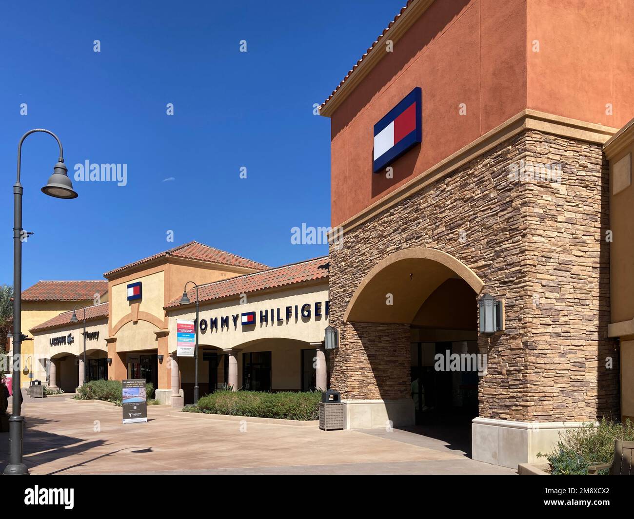 About Desert Hills Premium Outlets® - A Shopping Center in Cabazon, CA - A  Simon Property