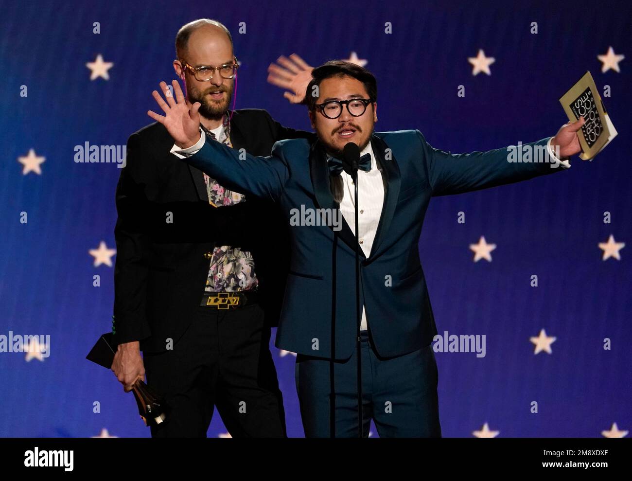 daniel-scheinert-left-and-daniel-kwan-accept-the-award-for-best