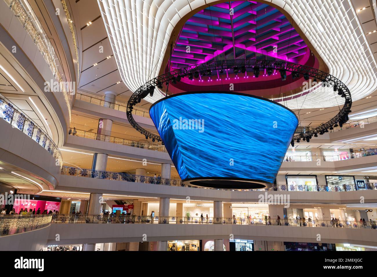 Shanghai center landmarks hi-res stock photography and images - Alamy