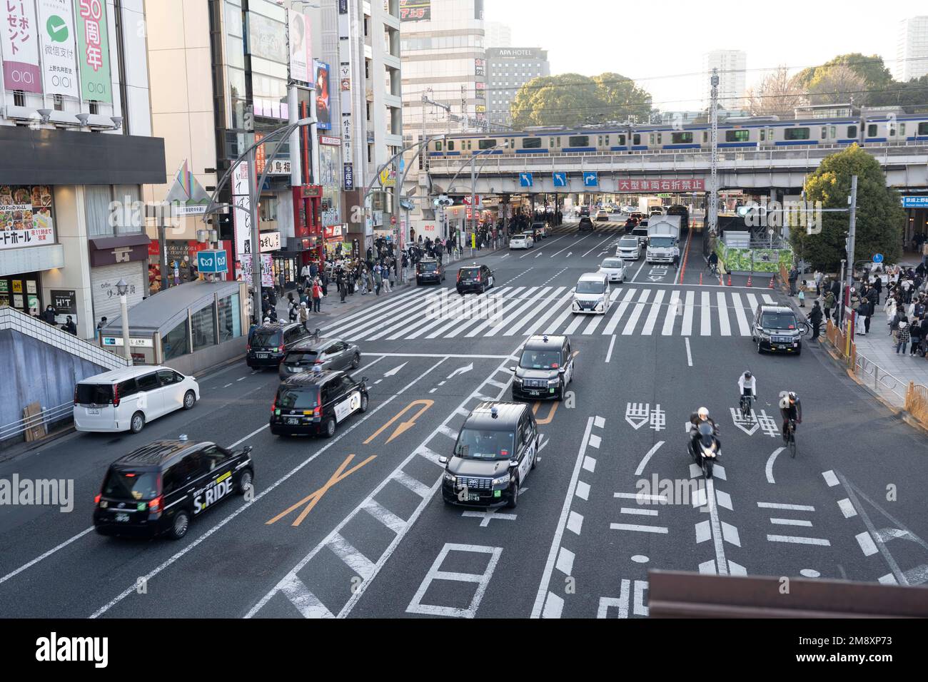 Tokyo, Japan. 9th Jan, 2023. Traffic along a major street in the evening near JR East Ueno Station. (Credit Image: © Taidgh Barron/ZUMA Press Wire) EDITORIAL USAGE ONLY! Not for Commercial USAGE! Stock Photo